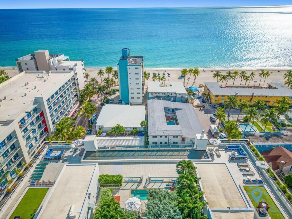 Rooftop Pool - Ocean View Balcony - Hollywood Beach Exterior photo